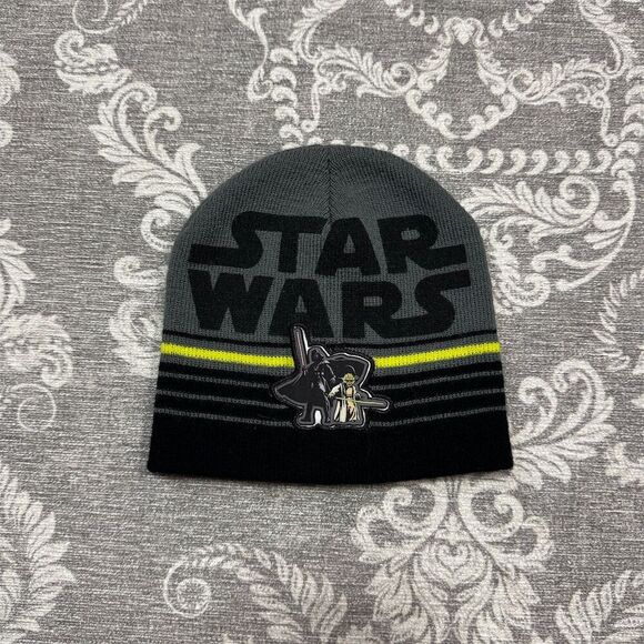 Star Wars Beanie Hat Darth Vader & Yoda Design Unisex Winter Cap - Picture 1 of 6